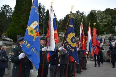 KOMEMORACIJA NA POKOPALIŠČU 8